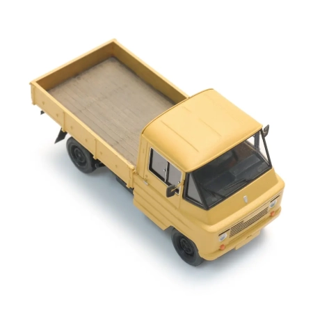 Artitec 387.743 - Żuk A11, żółty.