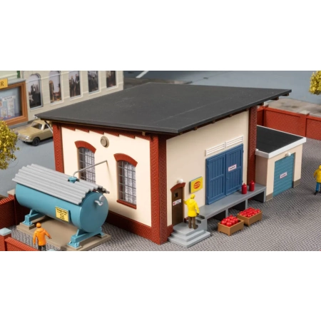 Auhagen 13351 - Stacja gazu propanowego