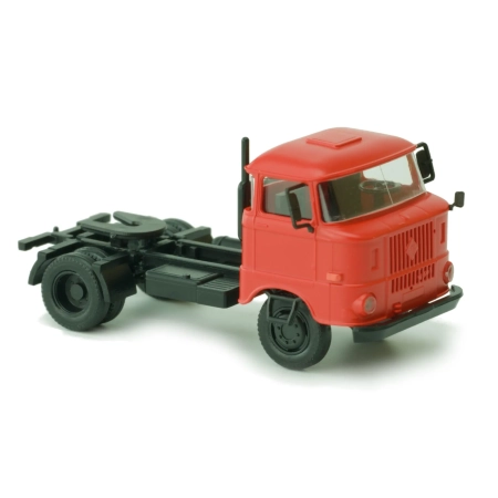 Hädl 121013-11 - Ciągnik siodłowy IFA W50L, kolor czerwony