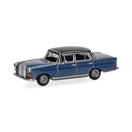 Herpa 430739-004 - Mercedes-Benz 200 Heckflosse