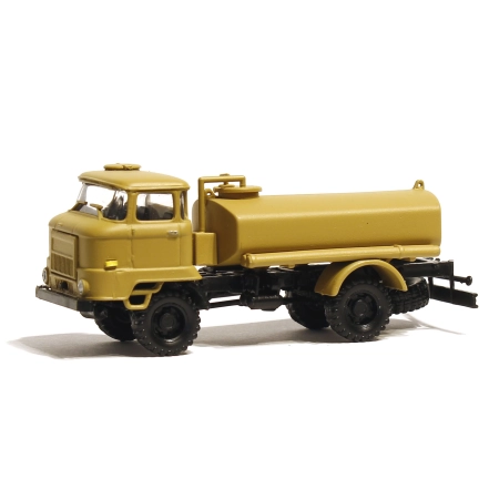 Herpa 020 - IFA L60  cysterna "Syria"