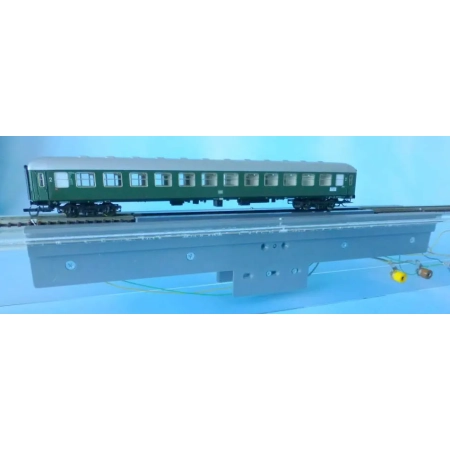 Lux Modellbau 9301.7 - Urządzenie do czyszczenia osi z dekoderem