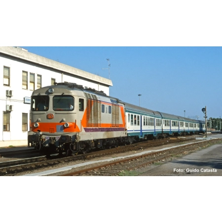 Piko 22032 - Diesellok D.445 zweite Serie Navetta FS IV + DSS PluX22