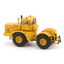 Schuco 452672500 - Traktor Kirovets K-700A, kolor żółty kukurydziany