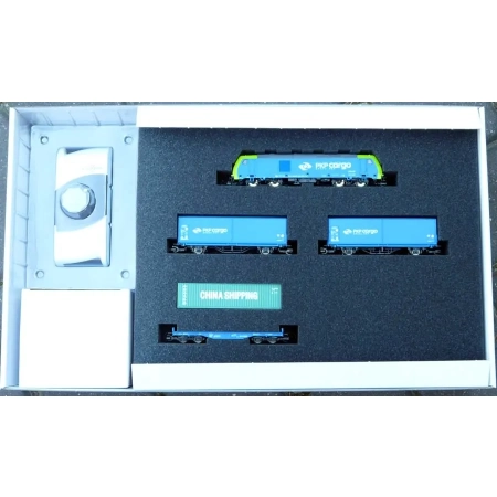 Tillig 01400 - Zestaw analogowy z TRAXX, PKP, Ep.VI