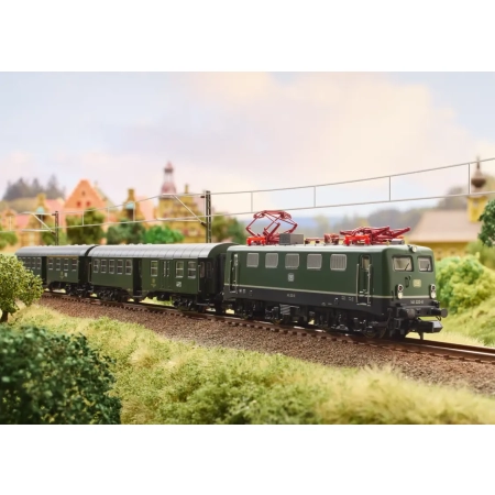 Trix 11166 - Cyfrowy zestaw startowy z BR 141 i pociągiem pasażerskim, DB, Ep.IV, Mobile Station