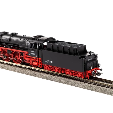 Piko 50900 - Parowóz serii BR 03, DR, Ep.IV