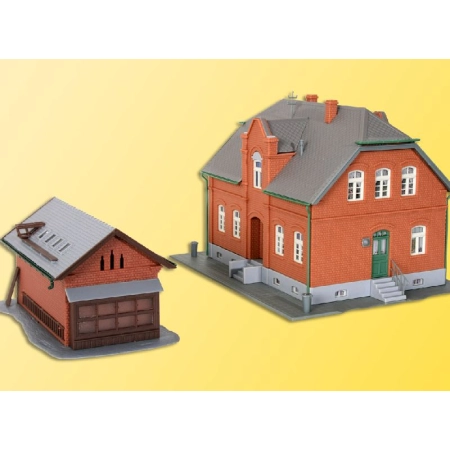 Kibri 38188 - Dom mieszkalny Oberhausen z budynkiem gospodarczym