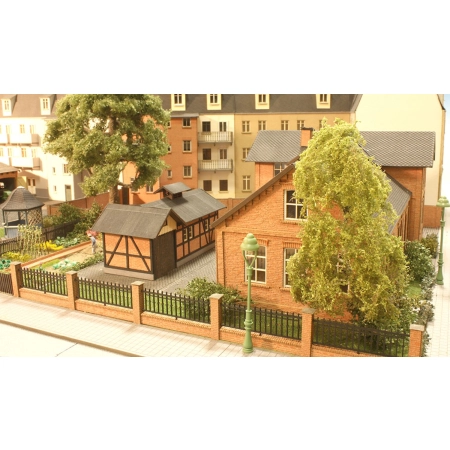 Joswood 40122 - Mur ogrodowy z metalową balustradą