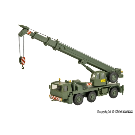 Kibri 18043 - Dźwig samojezdny Bundeswehr LIEBHERR LTM 1050/3