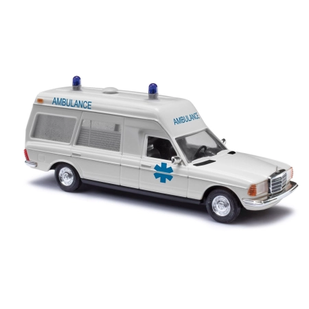 Busch 52213 - Mercedes-Benz VF 123 Miesen „Ambulans”, 1977 r.