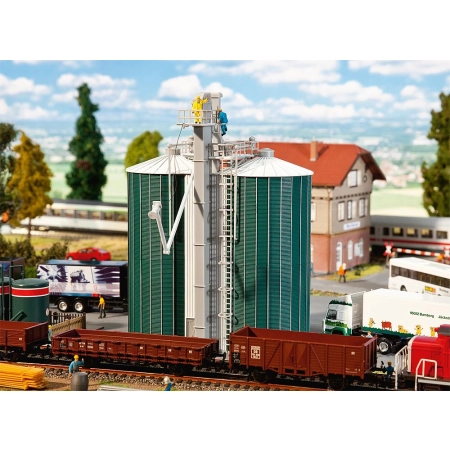 Faller 120260 - Duży podwójny silos, 150 x 130 x 200 mm.