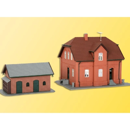 Kibri 38190 - Dom mieszkalny z komórkami