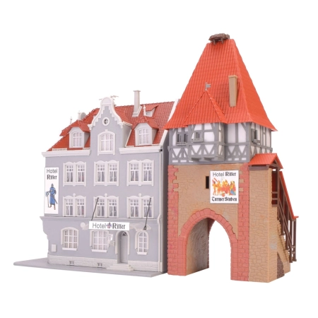 Kibri 12507 - Hotel Ritter z bramą miejską.