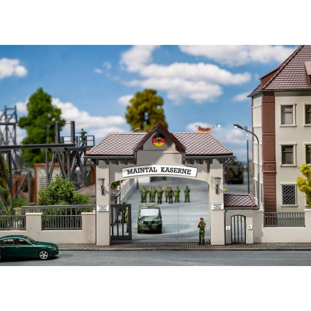 Faller 144100 - Brama główna do koszar, 137 x 39 x 96 mm,