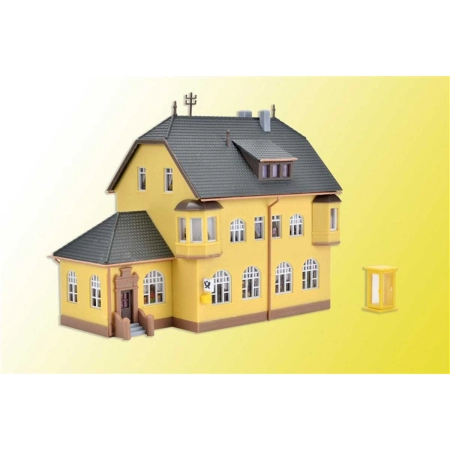 Kibri 37161 - Urząd pocztowy w Munderkingen, 13 x 7,5 x 9,5 cm.