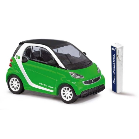 Busch 46225 - Smart Fortwo Coupé zielony, rok produkcji 2012