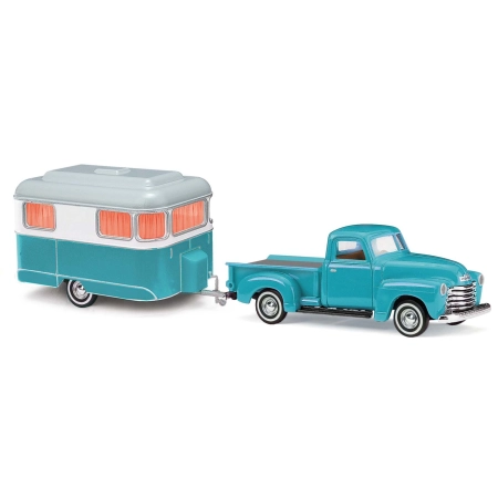 Busch 48243 - Chevrolet Pick-Up z przyczepą Nagetusch, rok produkcji 1950