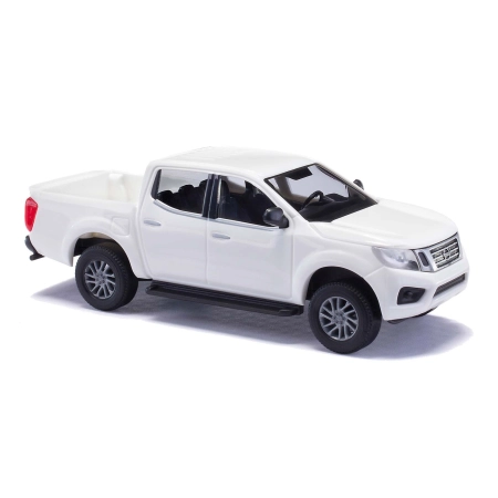 Busch 53702 - Nissan Navara biały, 2015 r.