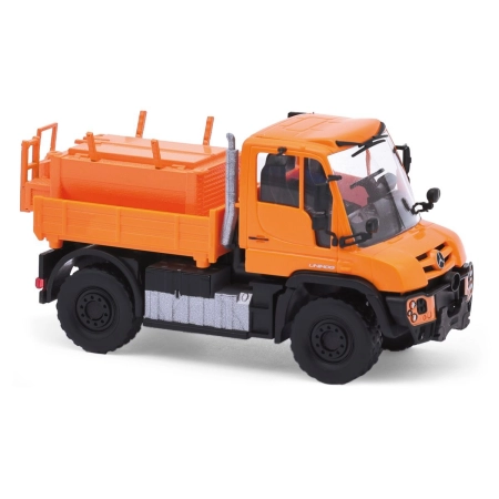 Busch 50932 - Unimog U 430 z termobeczką do asfaltu, rok 2013