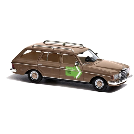 Busch 46816 - Mercedes-Benz W123 T, 1982 r.