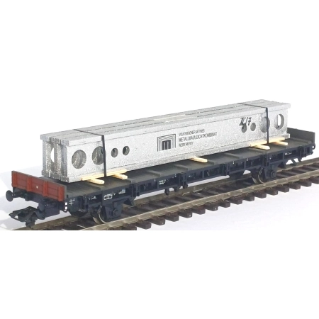 Loewe 2461 - Ładunek dźwigarów halowych systemu „VEB NIESKY”, 130 mm