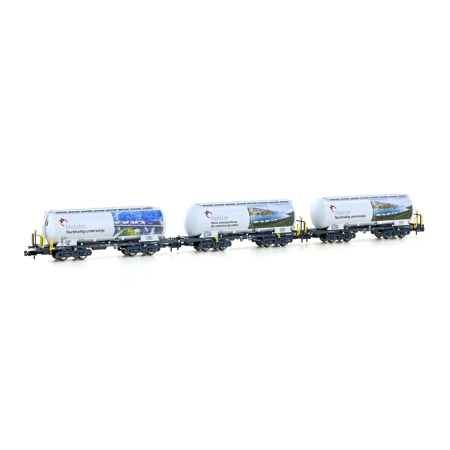 Hobbytrain H23493 - Zestaw 3 wagonów silosów na cement Uacs, Holcim, Ep.VI