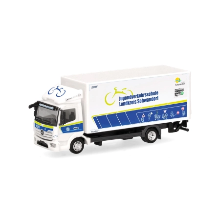 Herpa 098915 - MB Atego '13 „Szkoła ruchu drogowego dla młodzieży Landkreis Schwandorf”