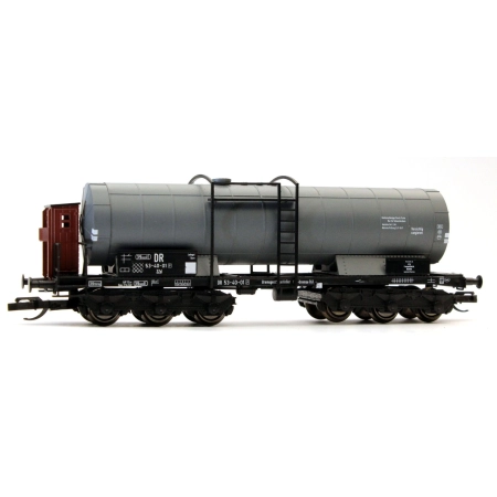 Karsei 23081 - Wagon cysterna 6-osiowa, DR, Ep.III