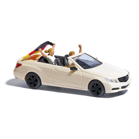 Busch 41674 - Mercedes-Benz E-Klasse Cabriolet »Fußball Fieber 2024«