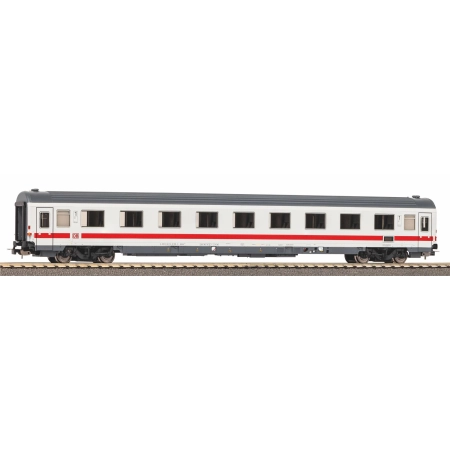 Piko 58845 - Wagon pasażerski Avmmz 106, 1. klasa, DBAG, Ep.VI