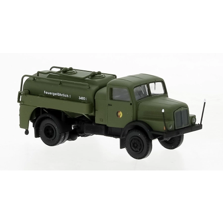 Brekina 71477 - Cysterna LkW S-4000 "NVA