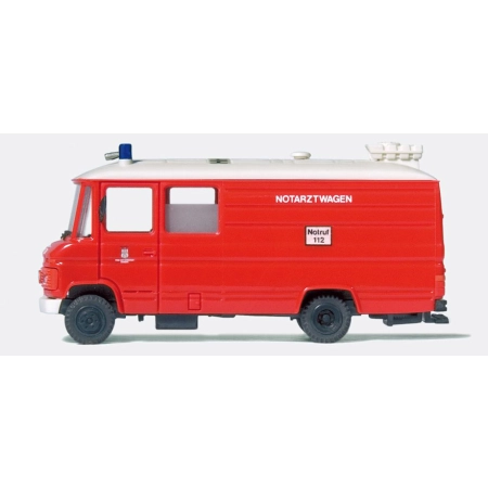 Preiser 35028 - Karetka straży pożarnej MB L613D