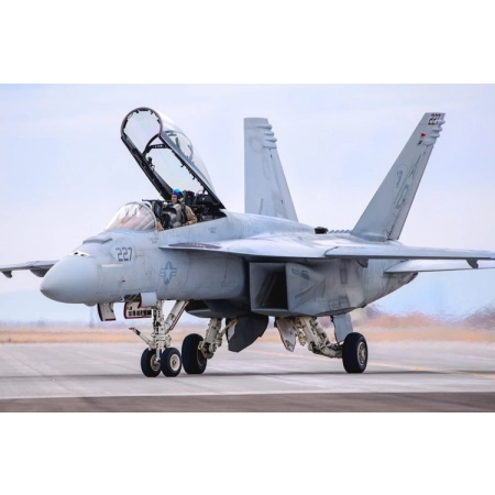 HOBBY BOSS 85813 - F/A-18F Super Hornet - 1:48