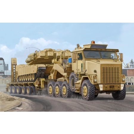 HOBBY BOSS 85502 - Ciągnik Oshkosh M1070 z naczepą M1000 - 1:35