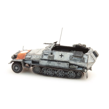 Artitec 387.73-S2 - Pojazd gąsienicowy Wehrmacht Sd. Kfz 251/1B flaga