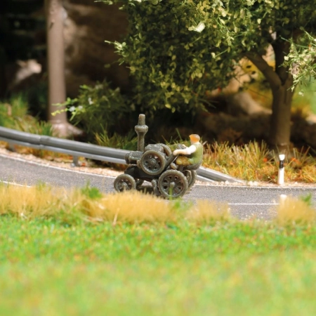 Busch 8359 - Ciągnik Lanz z operatorem