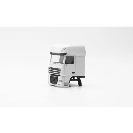 Herpa 082679 - Kabina DAF XF 105 SSC bez owiewek i spojlera dachowego (z lusterkami) Zawartość: 2 szt.