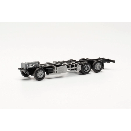 Herpa 085519 - Podwozie serwisowe Iveco S-Way LNG 7,82 m z chłodzeniem podłogowym (2 szt.)