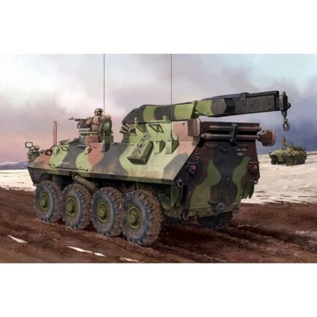 TRUMPETER 00370 - Kołowy bojowy wóz piechoty LAV-R USMC - 1:35