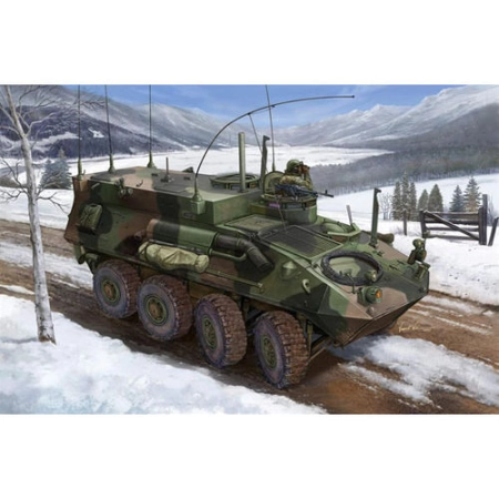 TRUMPETER 00371 - USMC LAV-C2 Command & Control vehicle - 1:35