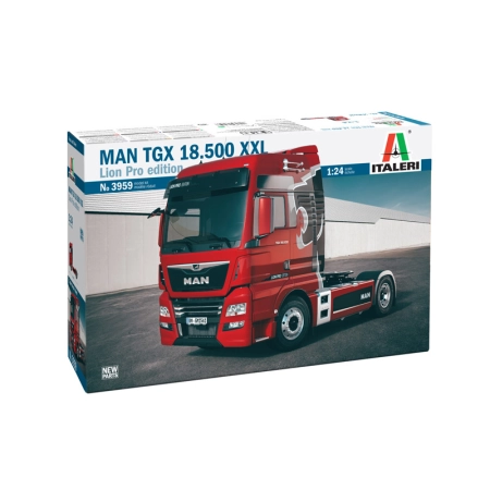 Italeri 3959 - MAN TGX XXL D38
