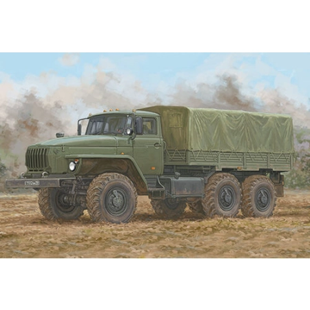 TRUMPETER 01072 - Samochód ciężarowy URAL-4320 - 1:35