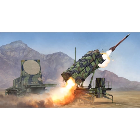 TRUMPETER 01022 - M901 Launching Station  & AN/MPQ-53 Radar  set of MIM-104 Patriot SAM System (PAC-2) - 1:35