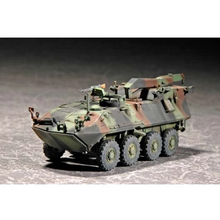 TRUMPETER 07269 - USMC Light Armored Vehicle-Recovery (LAV-R) - 1:72