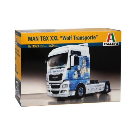 Italeri 3921 - MAN TGX XXL „Wolf Transporte”