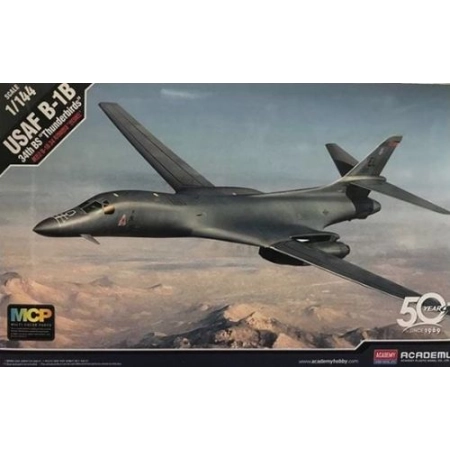 Academy 12620 - USAF B-1B - 1:144.